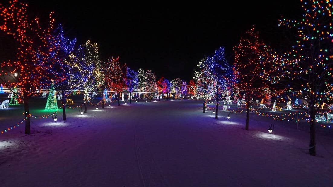 9 Holiday Light Displays around Edmonton that you need to see