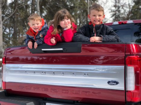 Back of Ford F-350